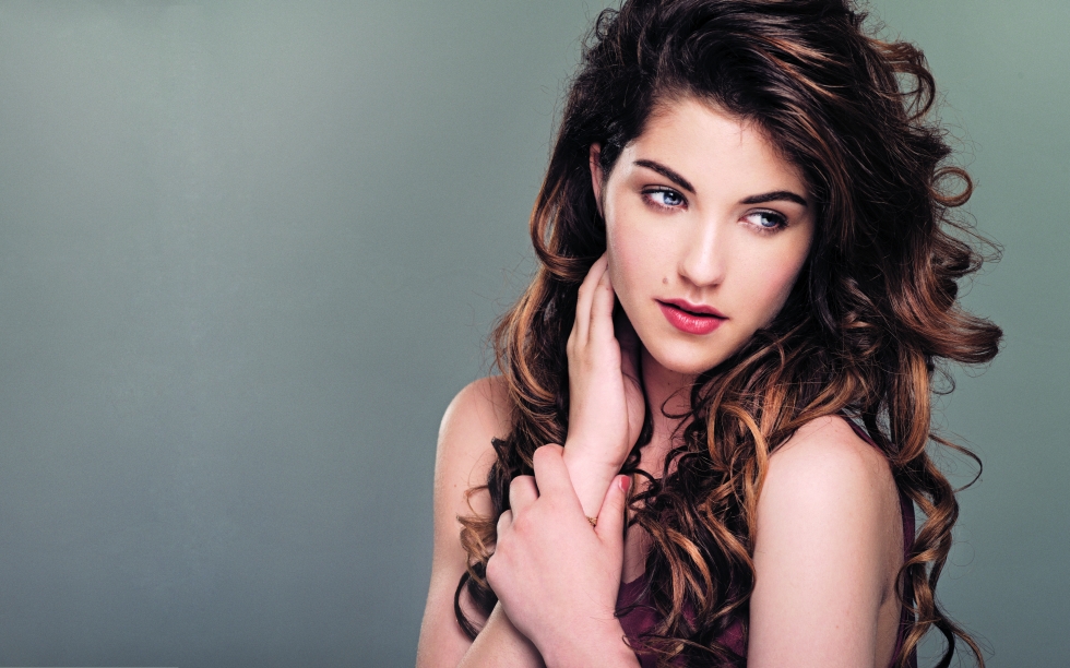 Celeste Buckingham releases video for her new single “Go Away” | @CelBuckingham